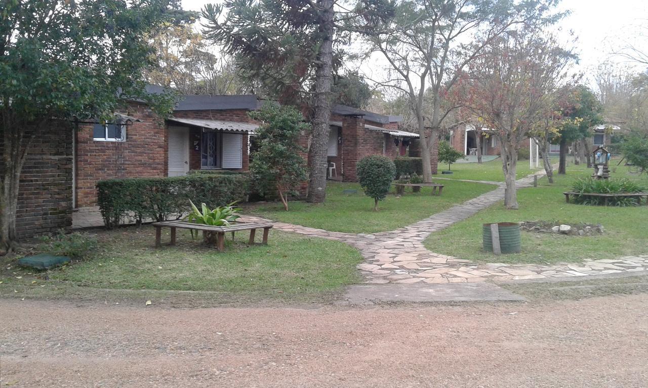 Brisas Del Rio Apart Hotel Termas del Daymán Eksteriør billede