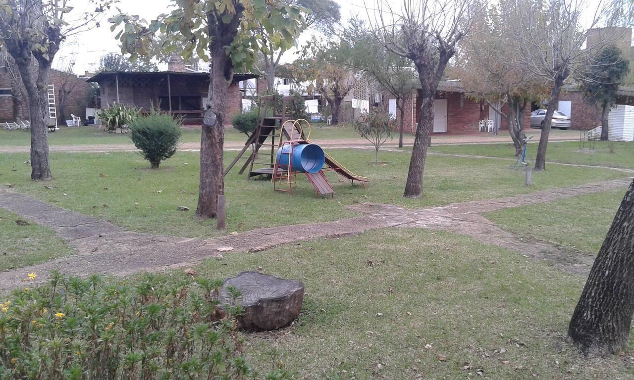 Brisas Del Rio Apart Hotel Termas del Daymán Eksteriør billede